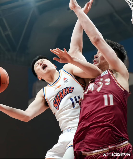 开云欢迎页面包含CBA常规赛国际比赛日再迎强敌，多伦多猛龙豪取连胜，主帅态度——目标明确，心理建设被强调的词条