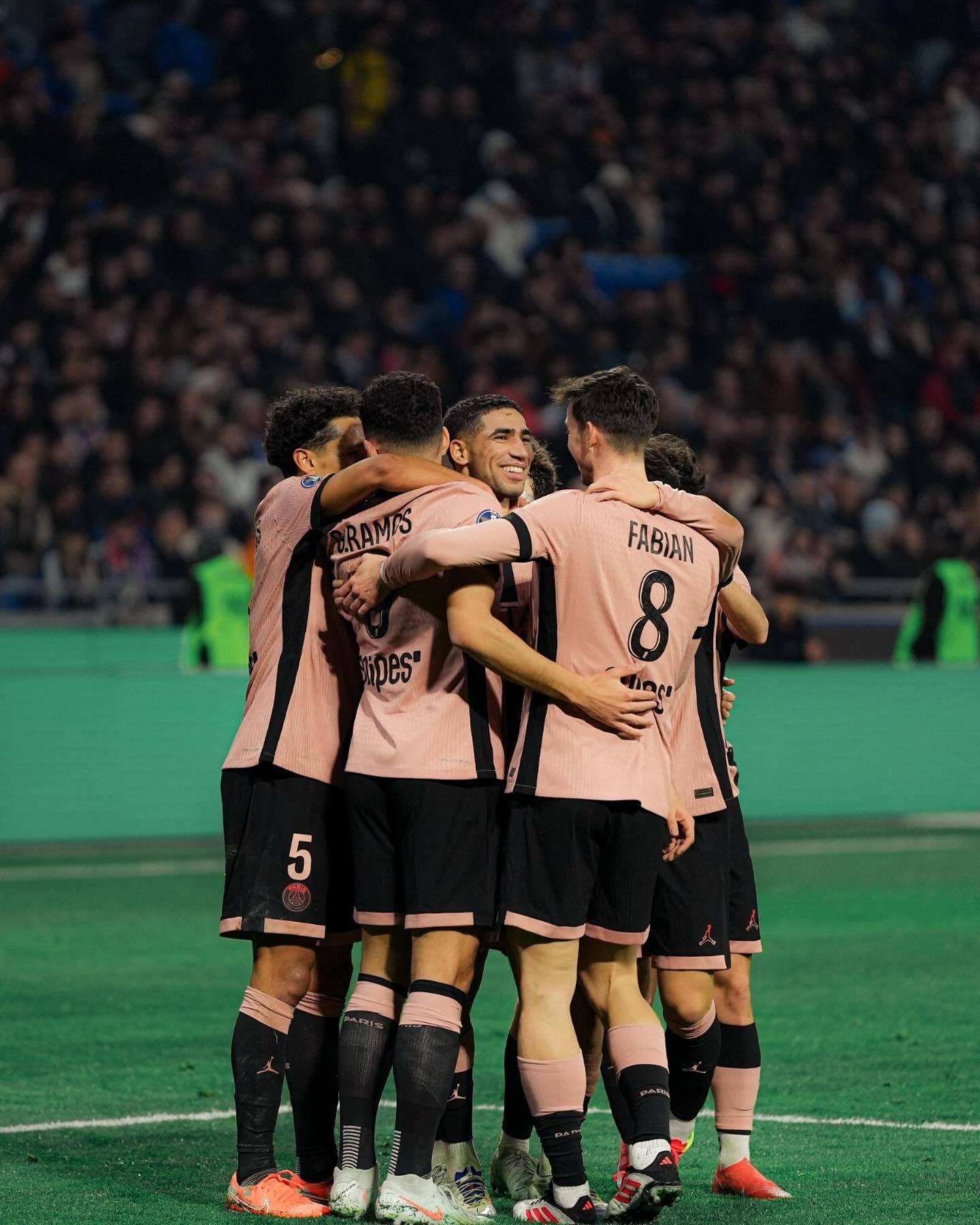 关于西甲赛程吃紧；利物浦冲刺阶段外线爆发；质疑声仍在；细节决定成败的信息